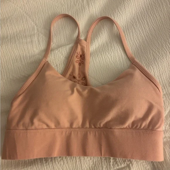 Old navy sports bra - Picture 1 of 3
